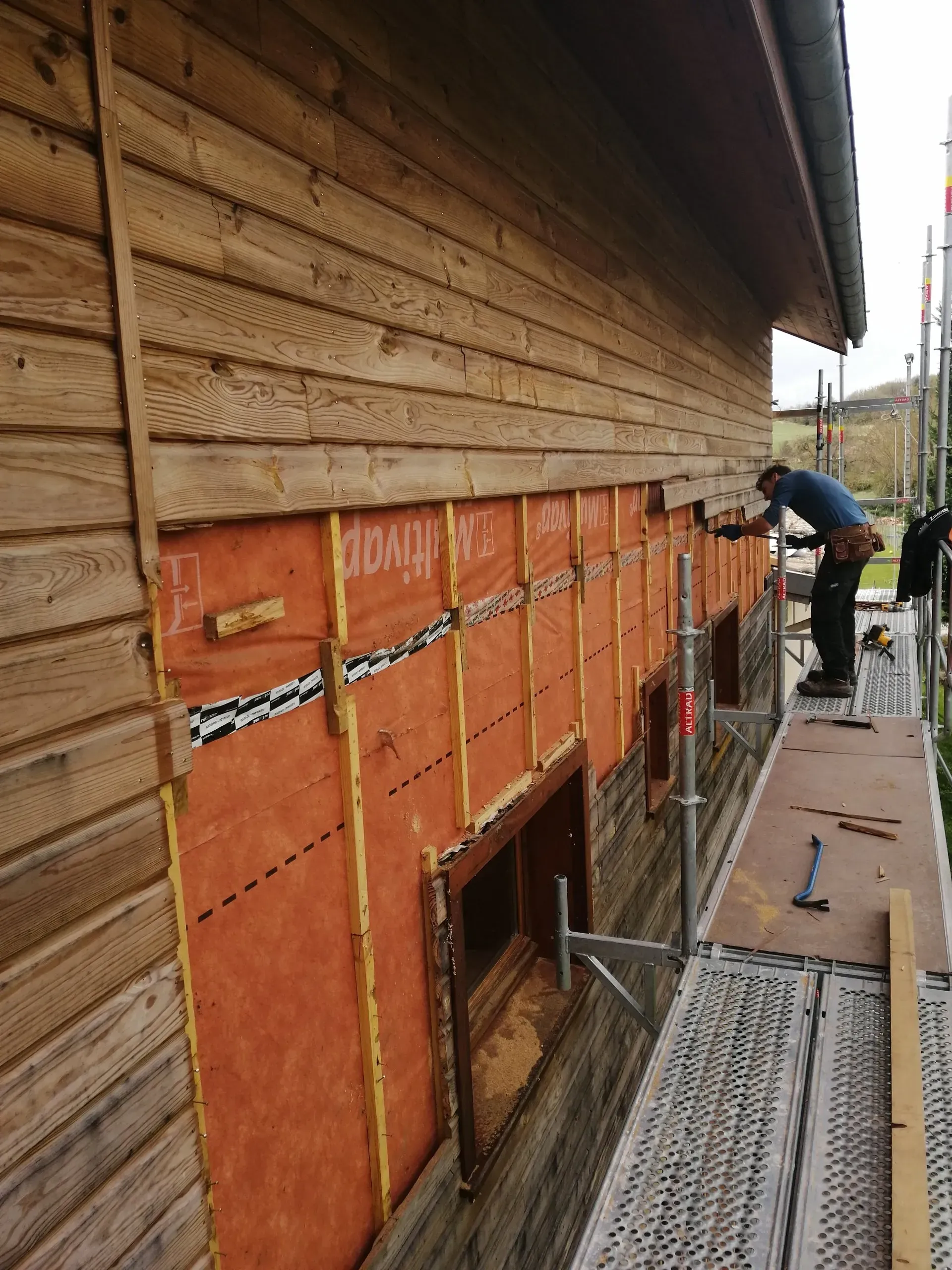 Pose de bardage en bois