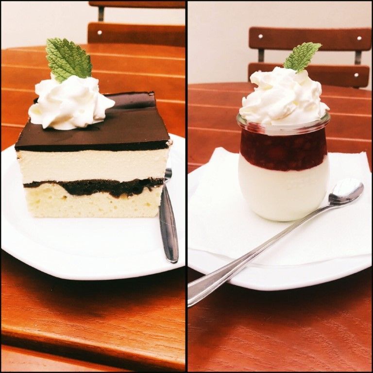 Kuchen und weiße Mousse
