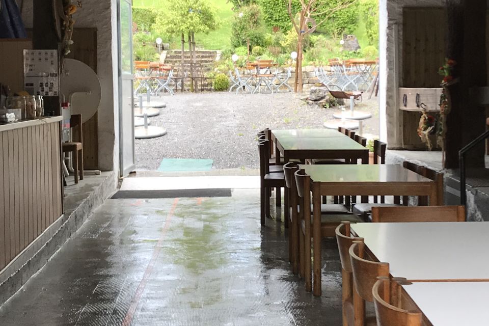 Gasthaus Brehm Tische und Stühle