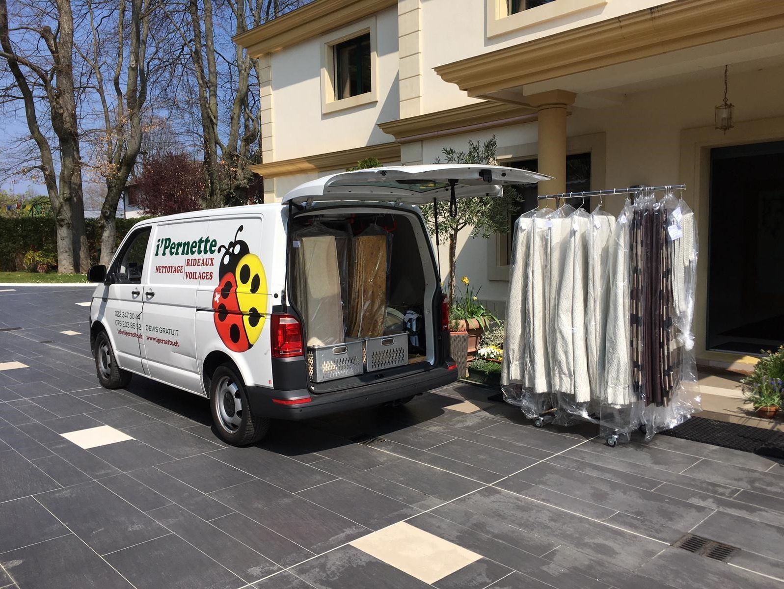 stores - Genève - I'Pernette