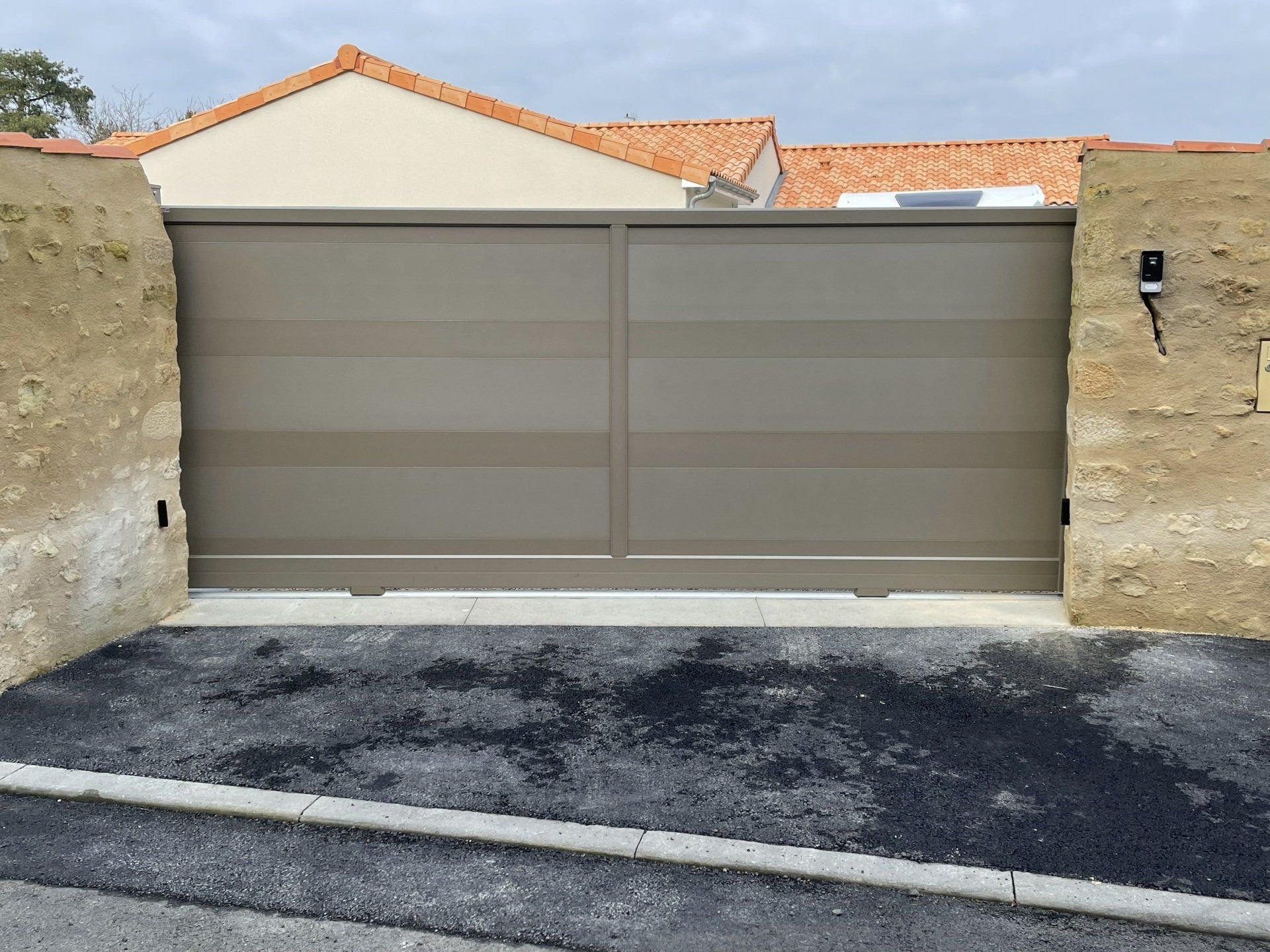 mise en place portail motorisé