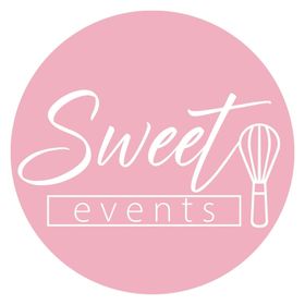 El logotipo de Sweet Events es un círculo rosa con un batidor y una cuchara dentro.