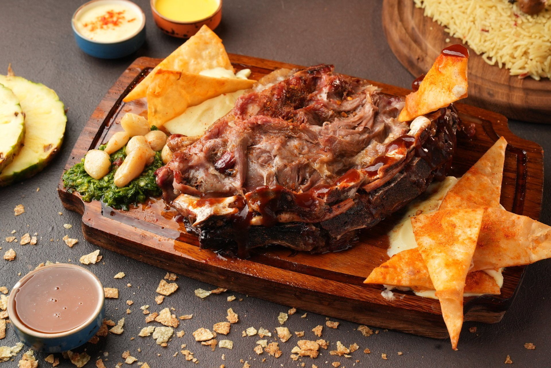 مطعم الشيف اياد للحوم المدخنة دبي