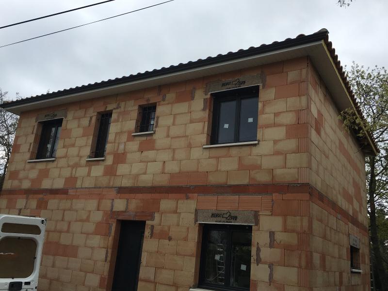Pose sous face alu maison neuve à Sète.jpeg