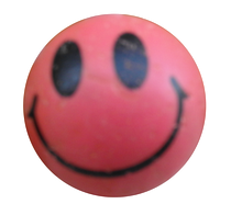 Una bola roja con una cara sonriente.
