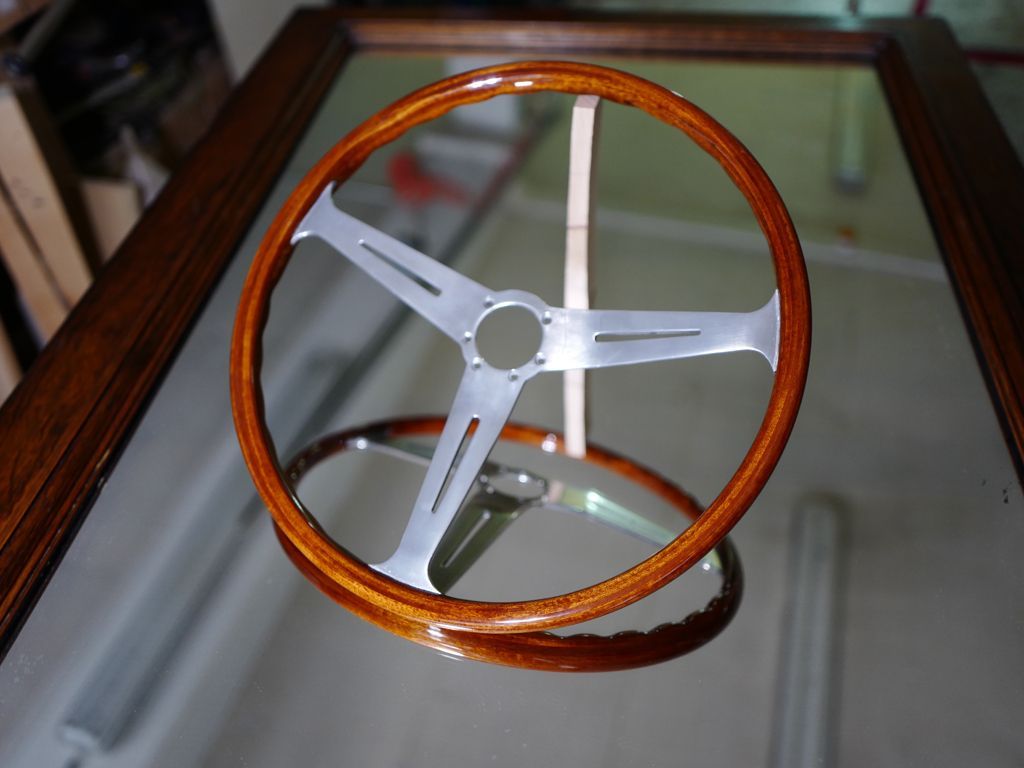 Restauration d'un volant - Kauffmann Serge Ebénisterie