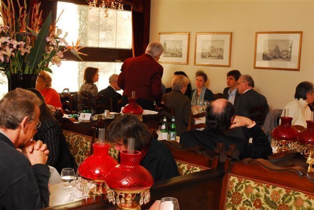 Das Restaurant von innen - Ristorante Casa Ferlin - Zürich 12