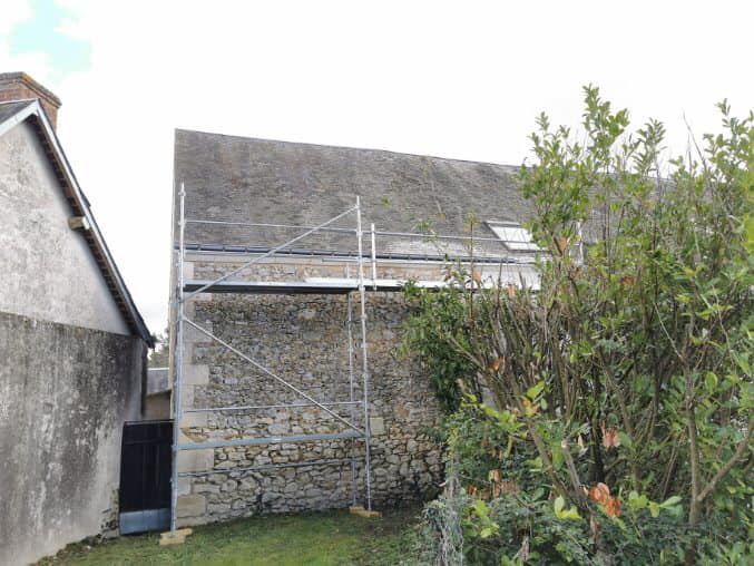Démoussage toiture, chantier en cours