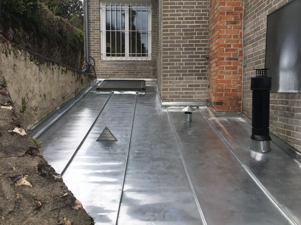 Toiture en zinc et bardage toiture terrasse
