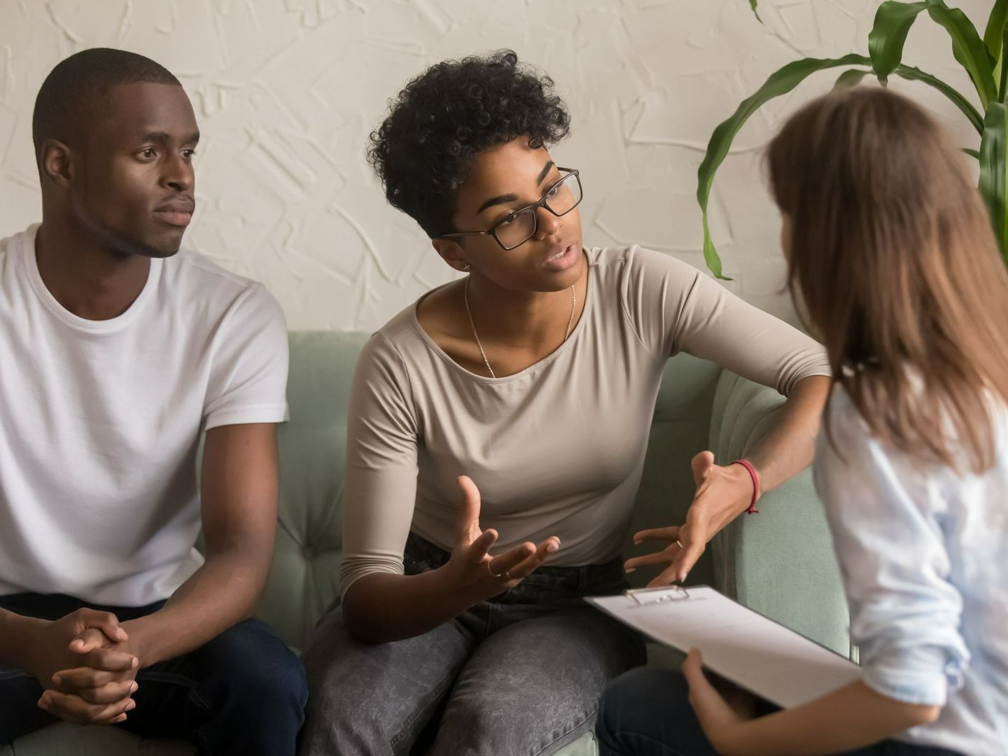 Couple en consultation pour une séparation a l'amiable