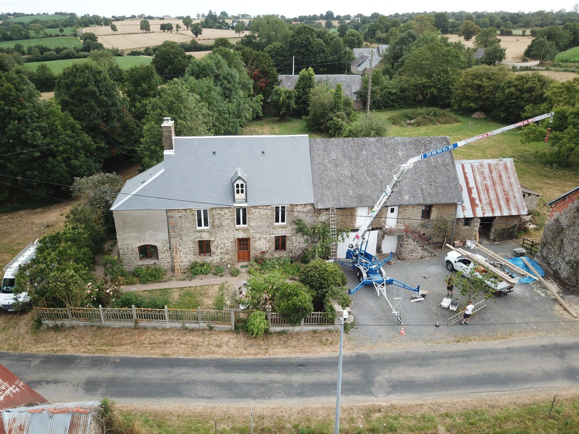 Vers la page Couverture