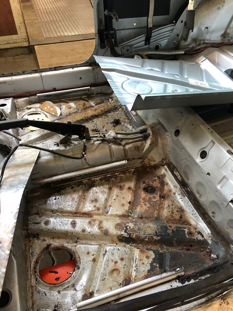 Autoteile, Foto der Carrosserie Fäh