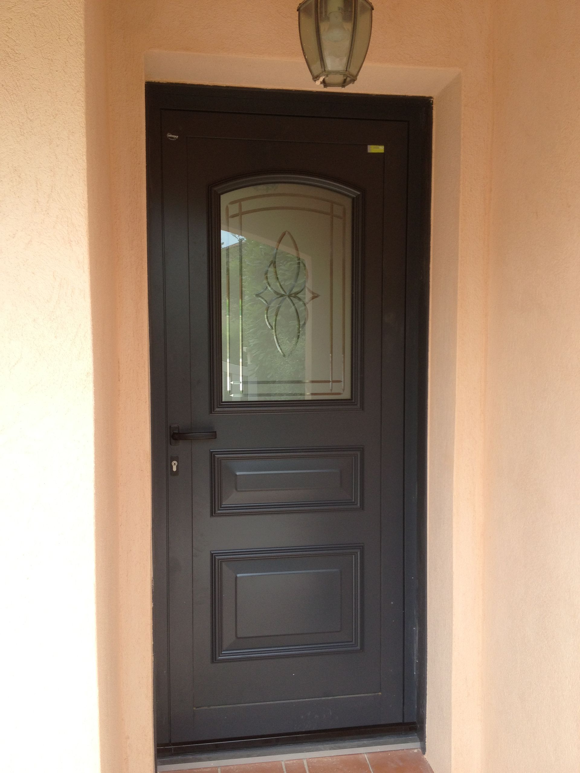 Porte vert olive et vitre opaque