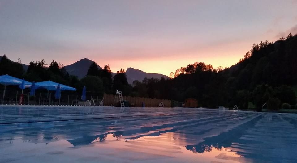 vue aérienne restaurant de la piscine