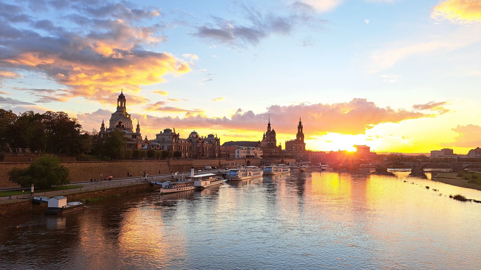 Dresden Silhouette mit Sonnenuntergang