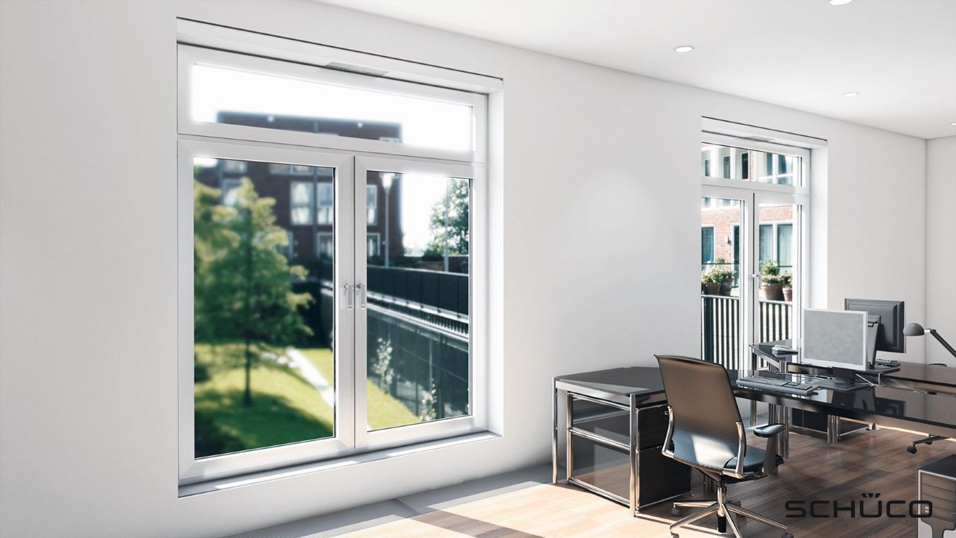 Wohnzimmer mit Fenstern