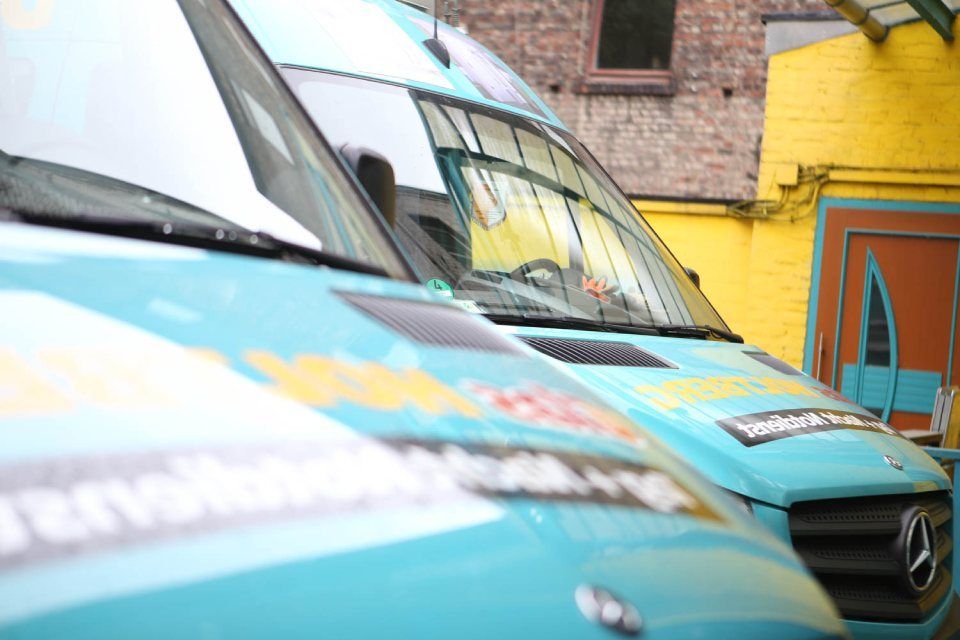 Firmenfahrzeug von Glas Holtberg KG