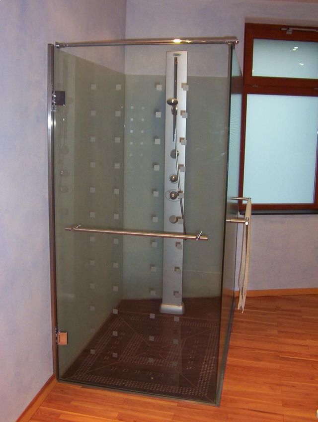 Dusche aus Glas