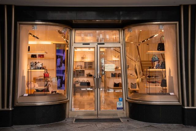 Beleuchtete Schaufenster