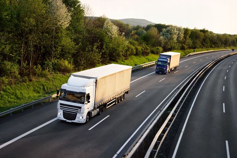 Camion sur la route