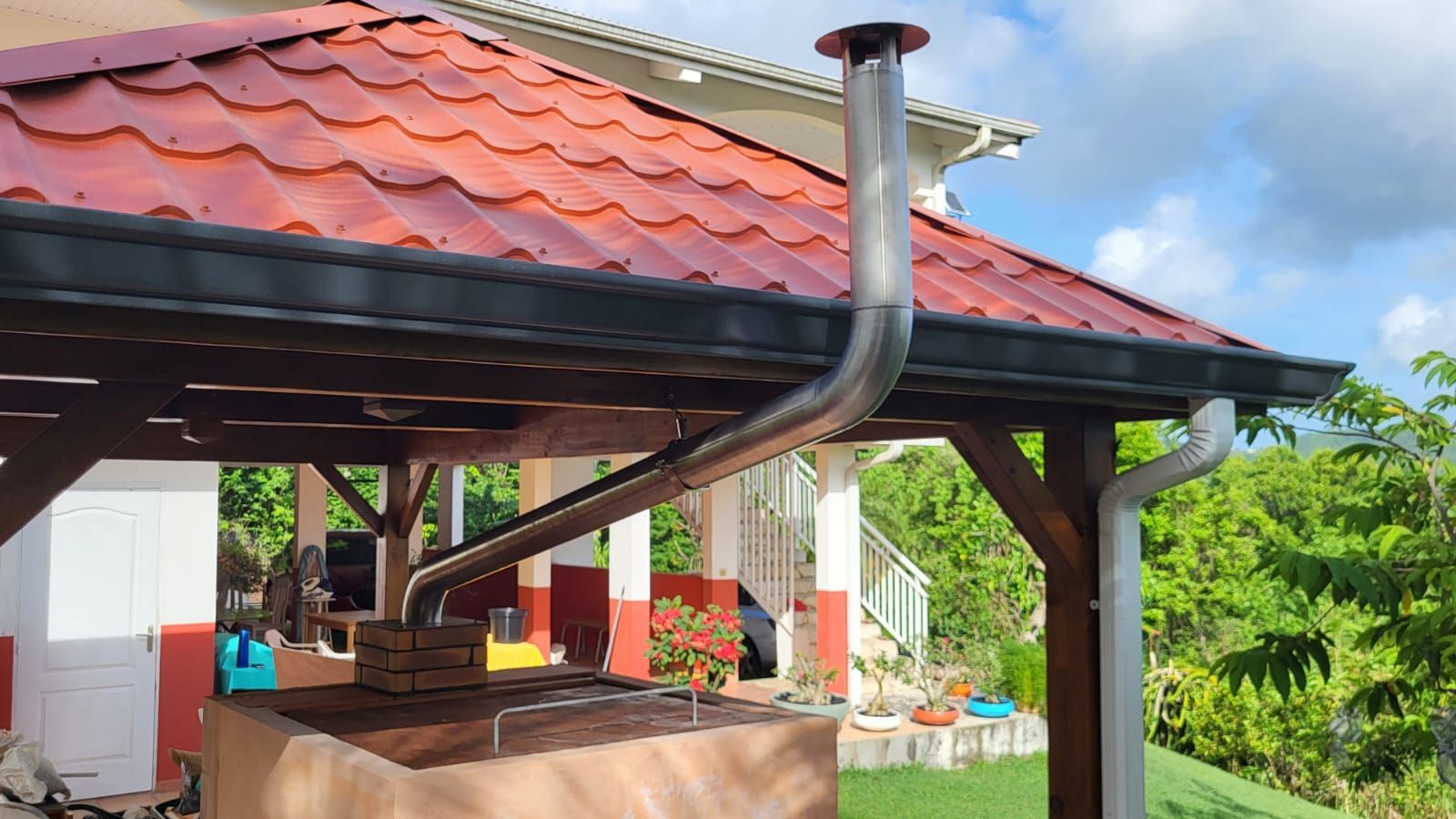 EVACUATION FOUR A PIZZA