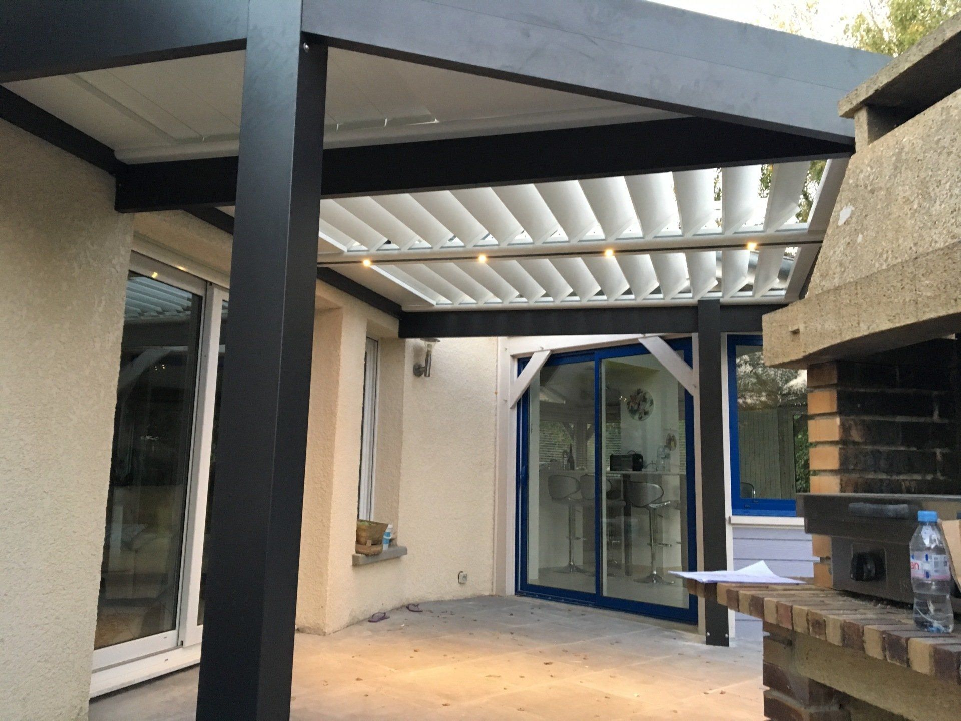 Pergola bioclimatique