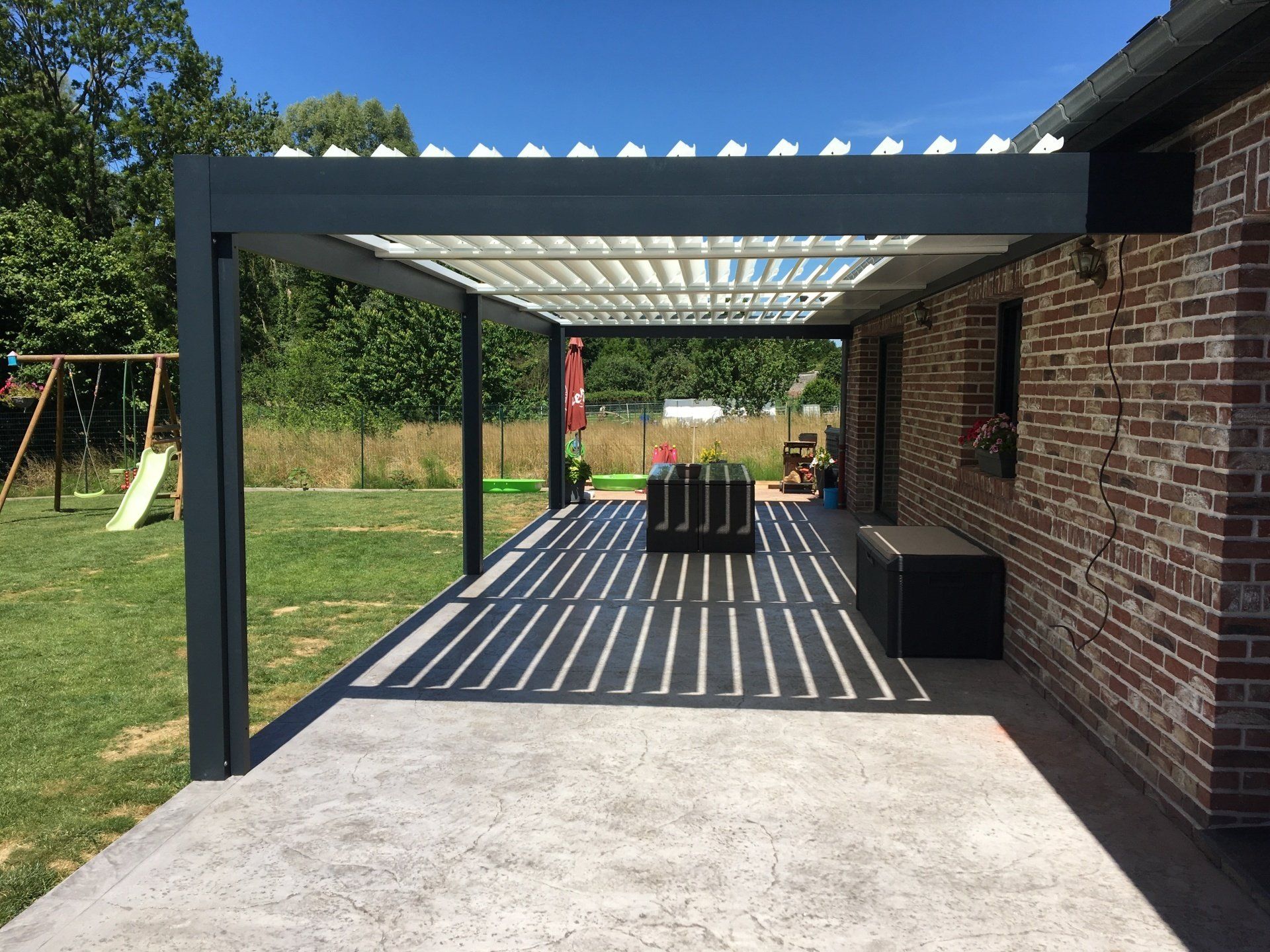 Pergola bioclimatique