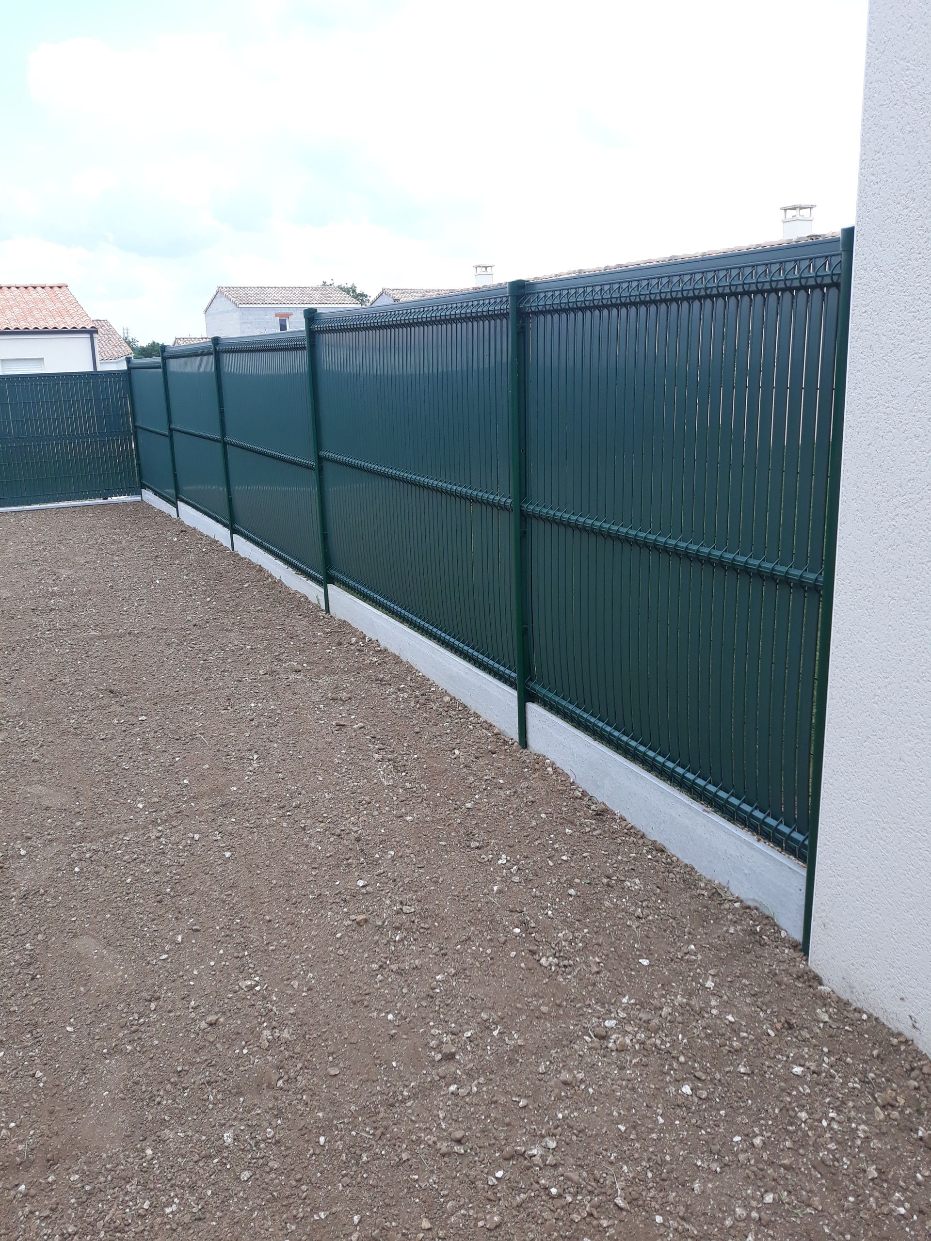 Clôture de séparation rigide