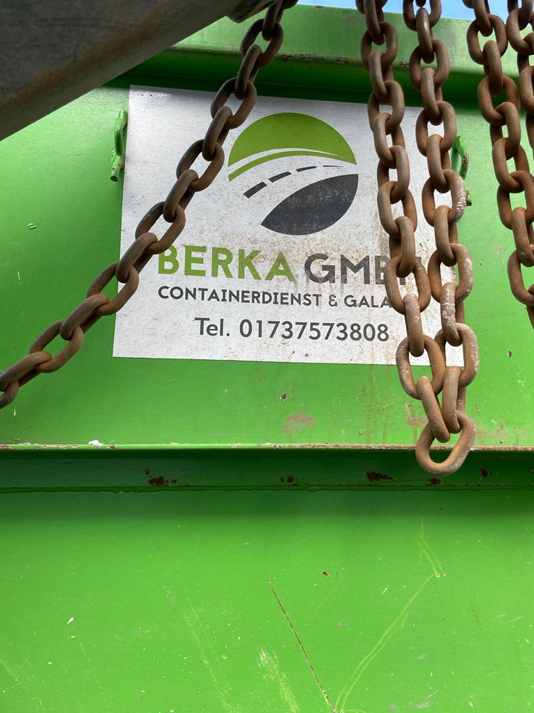Container der Firma CGG Berka GmbH