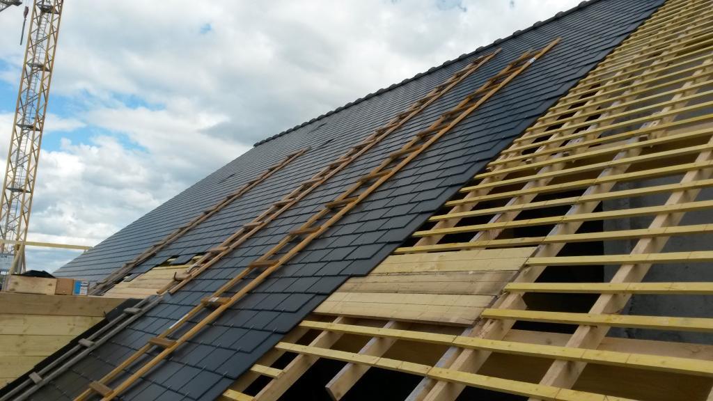 Pose de couverture en ardoise