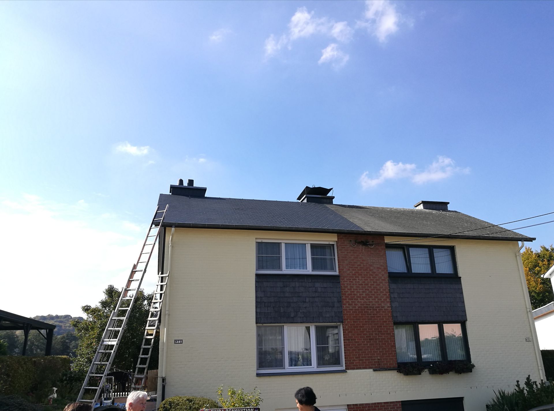 Pose d'une toiture en ardoise