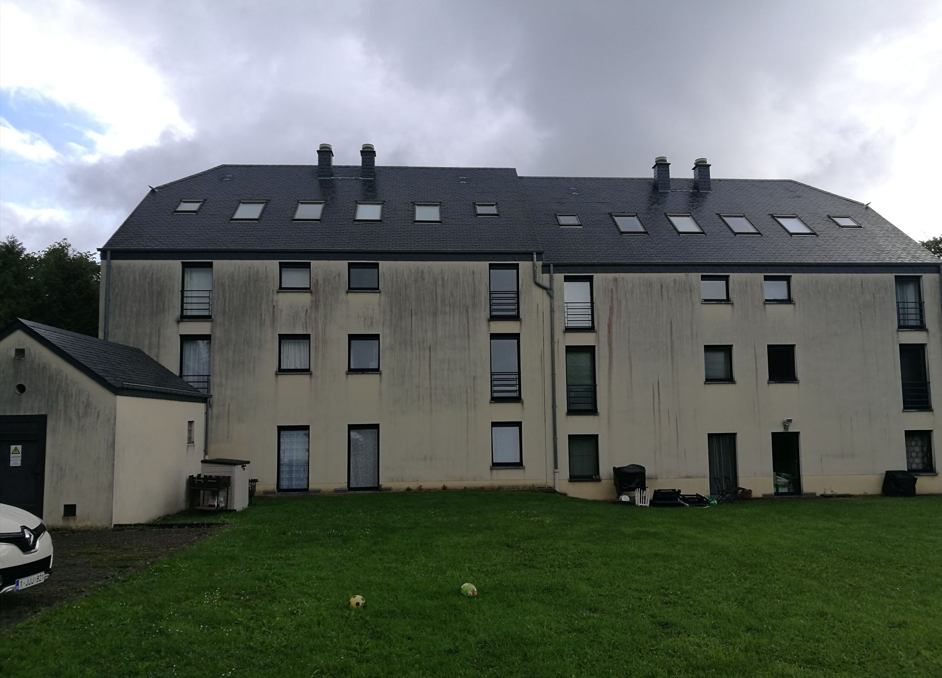 Grande toiture en ardoise