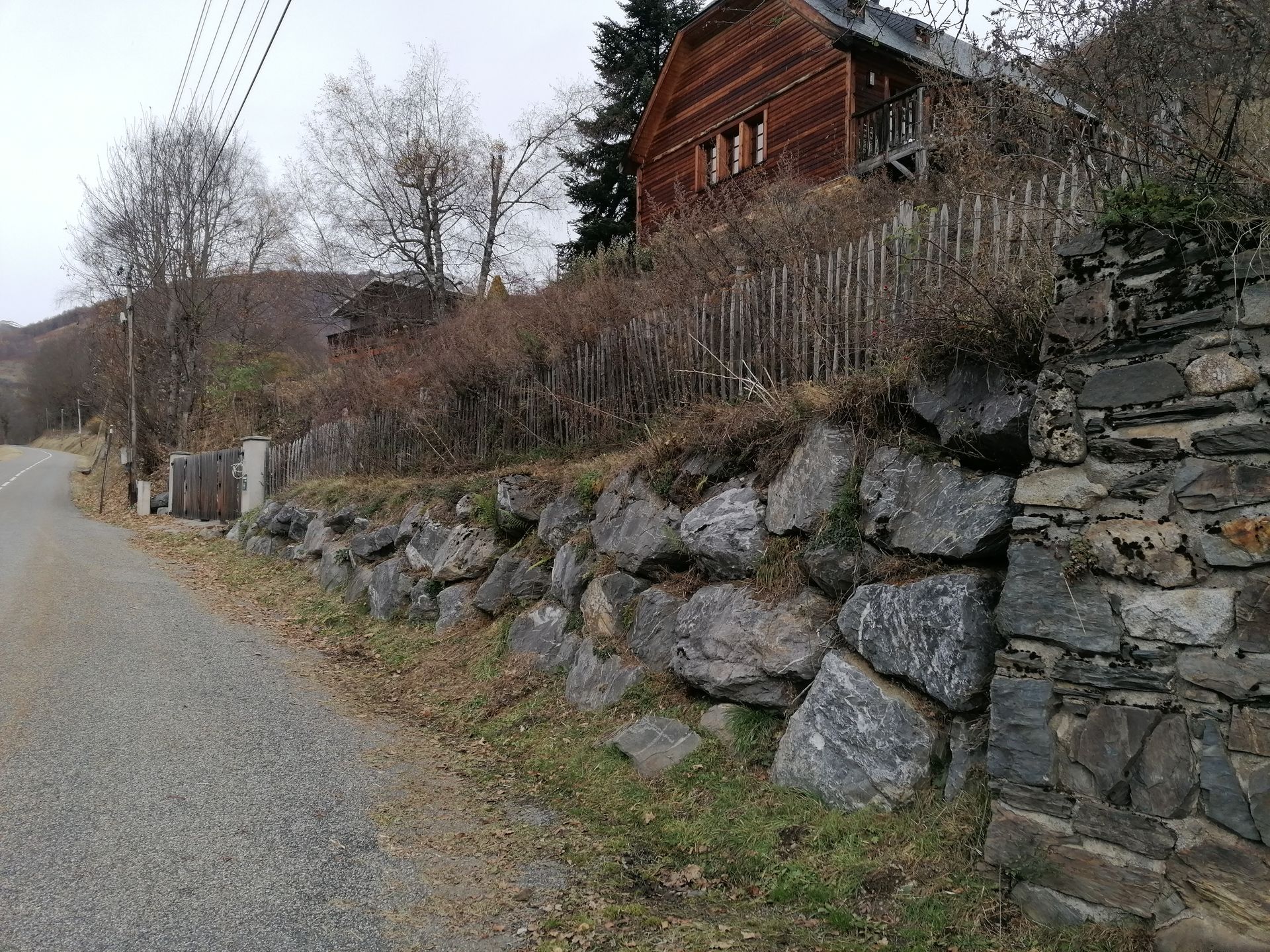 Mur de soutènement à reconstruire