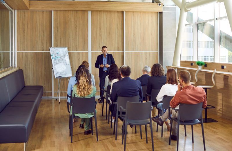 Siège de bureau couleur taupe