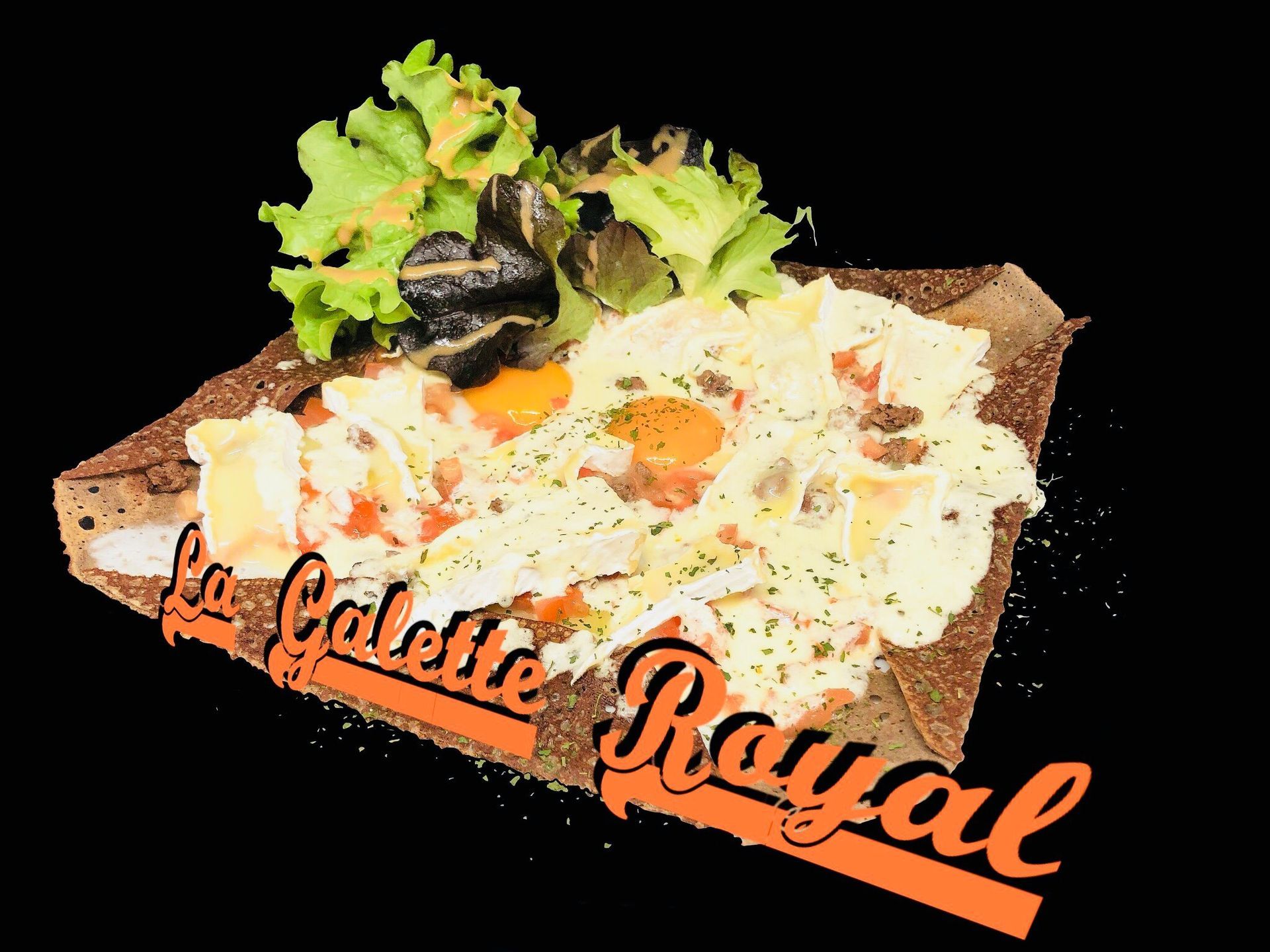 Galette Royale avec deux œufs, de la salade et du fromage