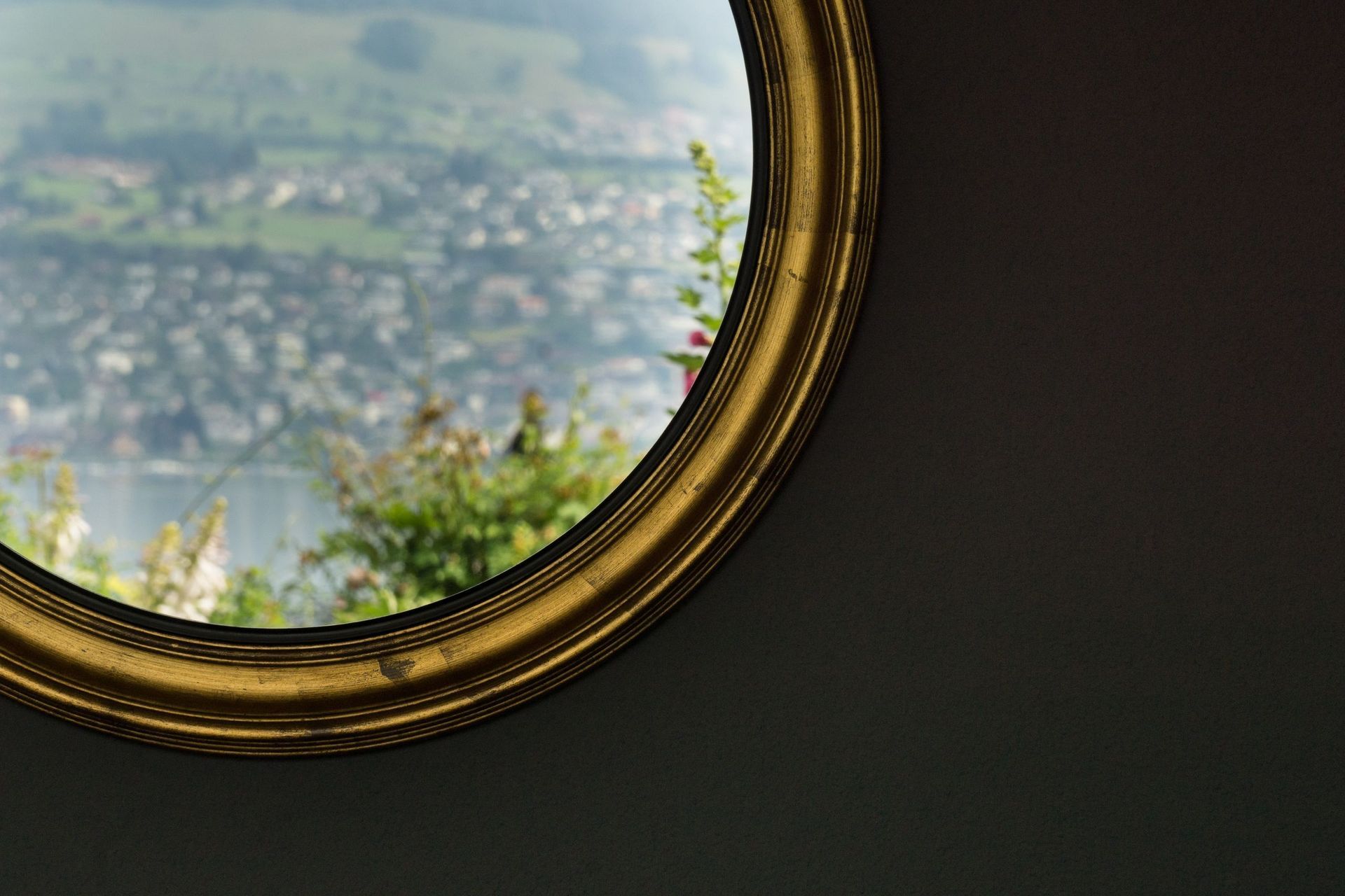 Farbgestaltung mit Farben von Les Corbusir, Couleur gris fonc 31 - Malerarbeiten Marco Dürst