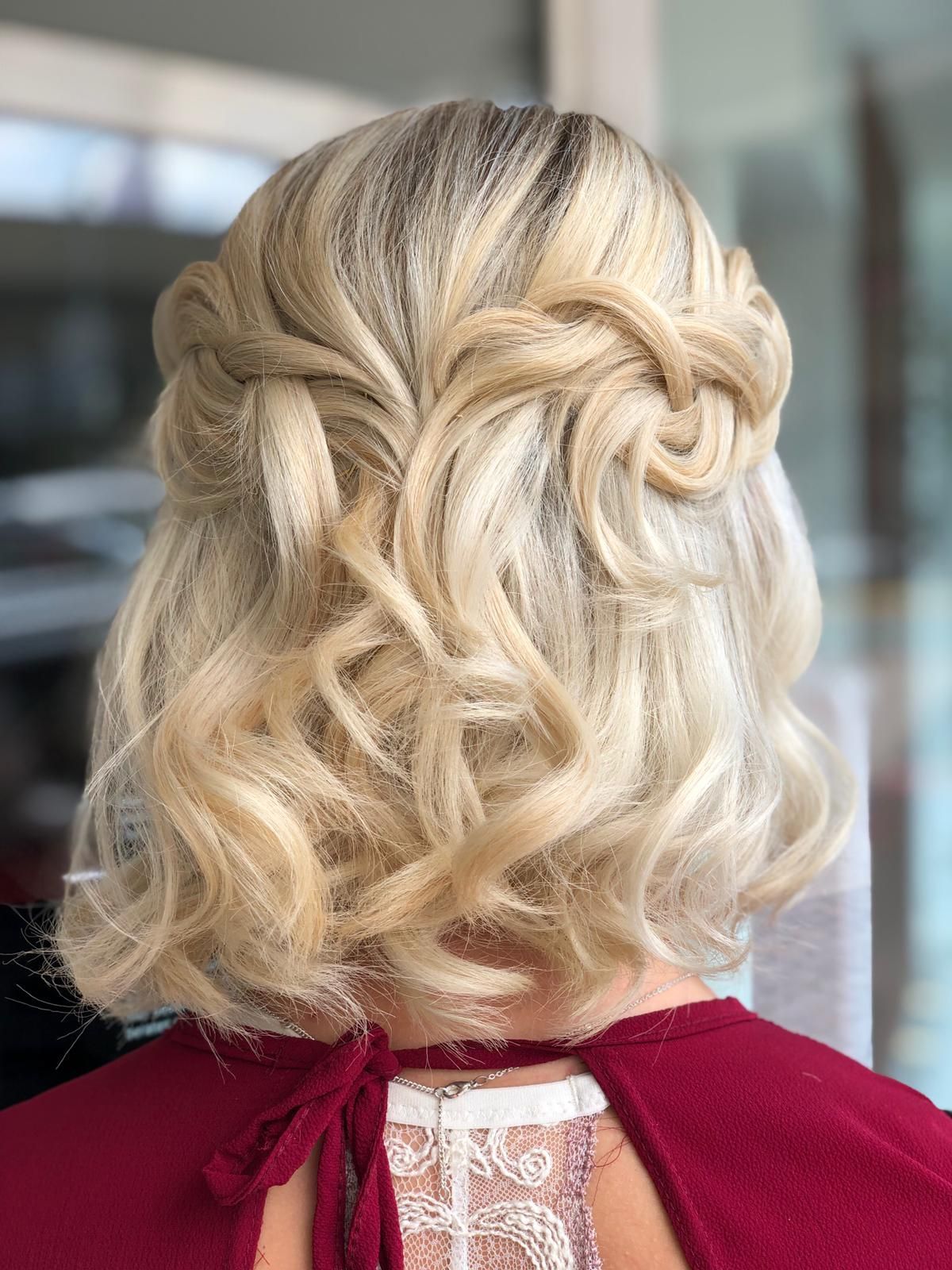 Geflochtene Brautfrisur Blond