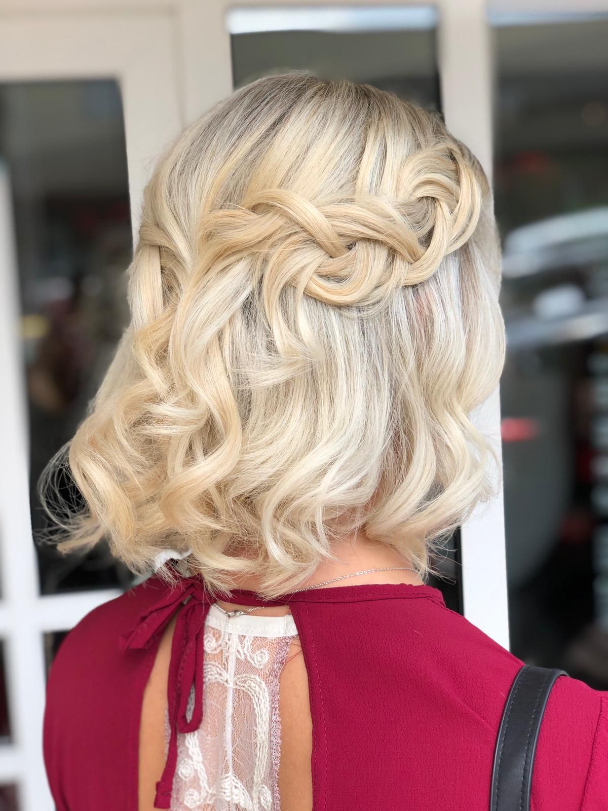 Geflochtene Brautfrisur Blond