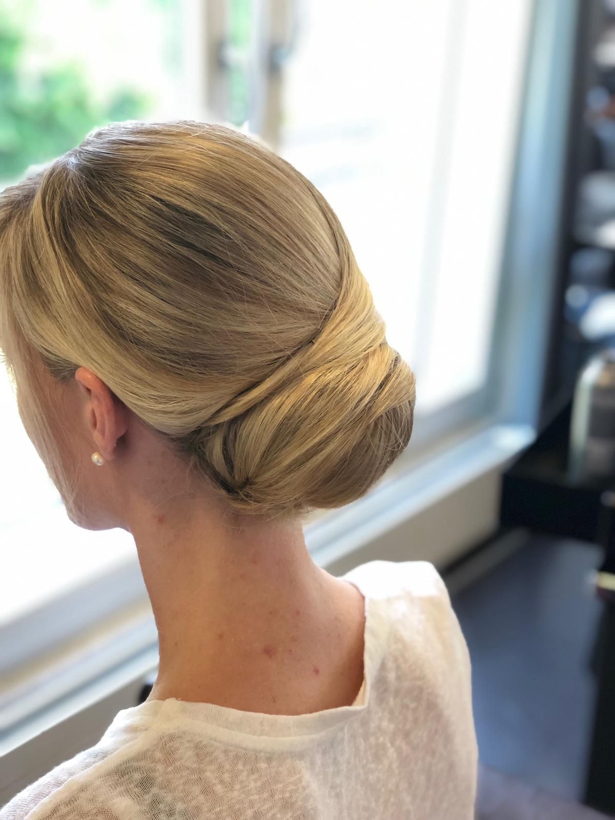 Brautfrisur Blond