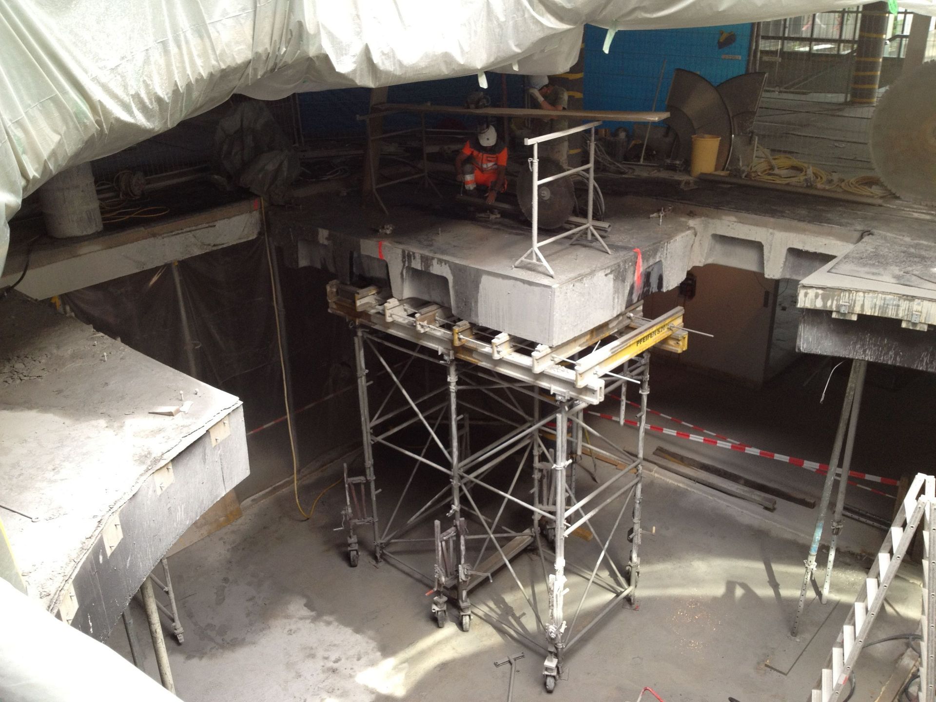 Musée Olympique - Sciage dalle à caissons