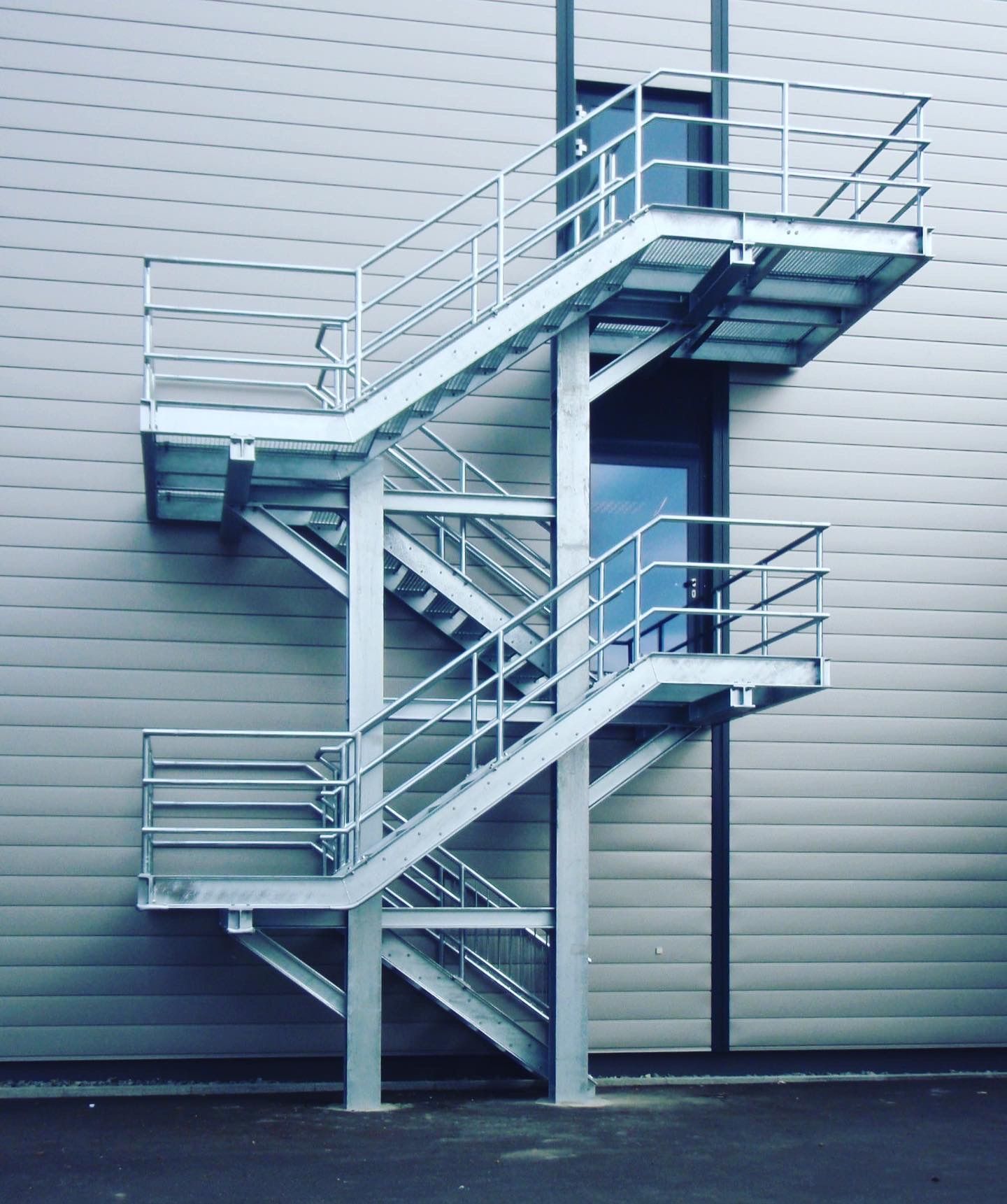 Stahlbau - Außentreppe