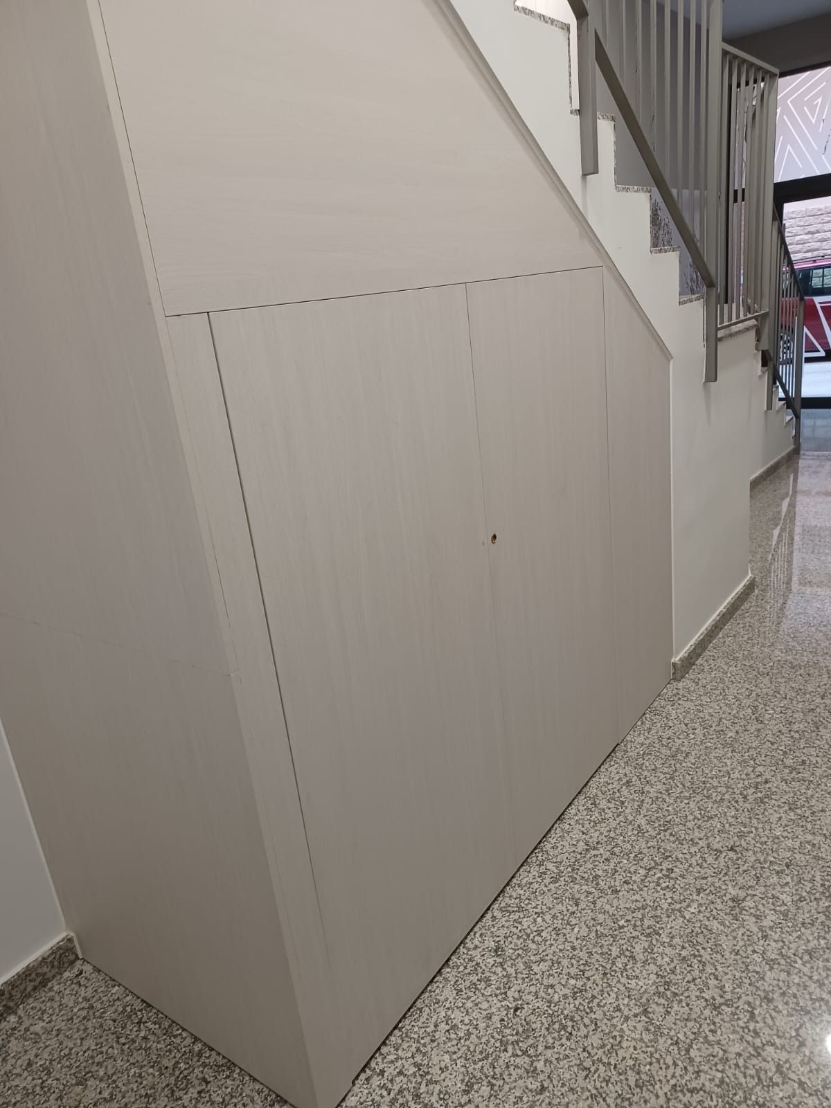 Un armario de almacenamiento 