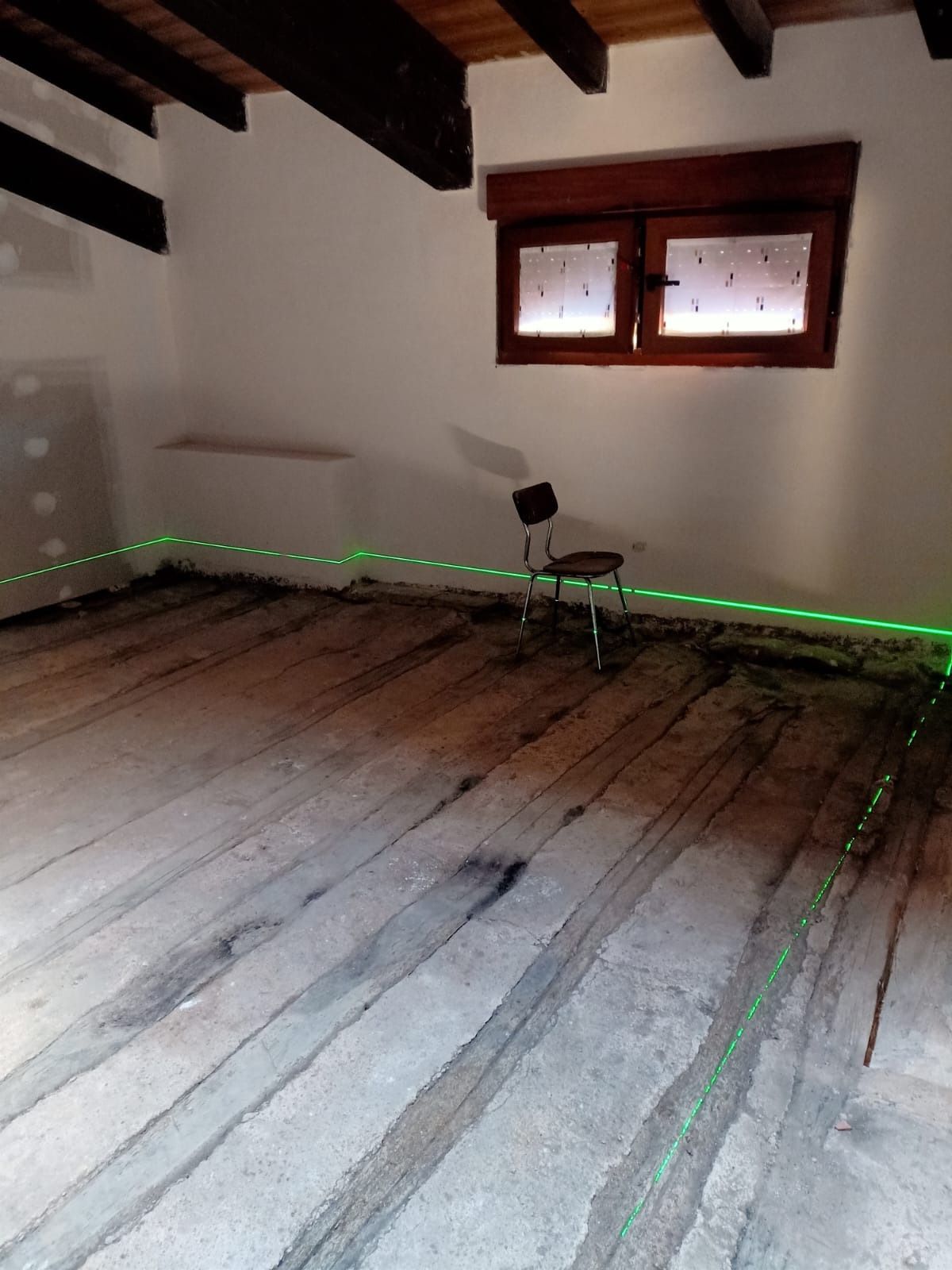 En una habitación interior en 