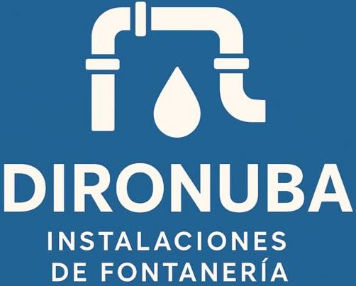 Un logotipo para multireformas dir onuba con un casco y un martillo.