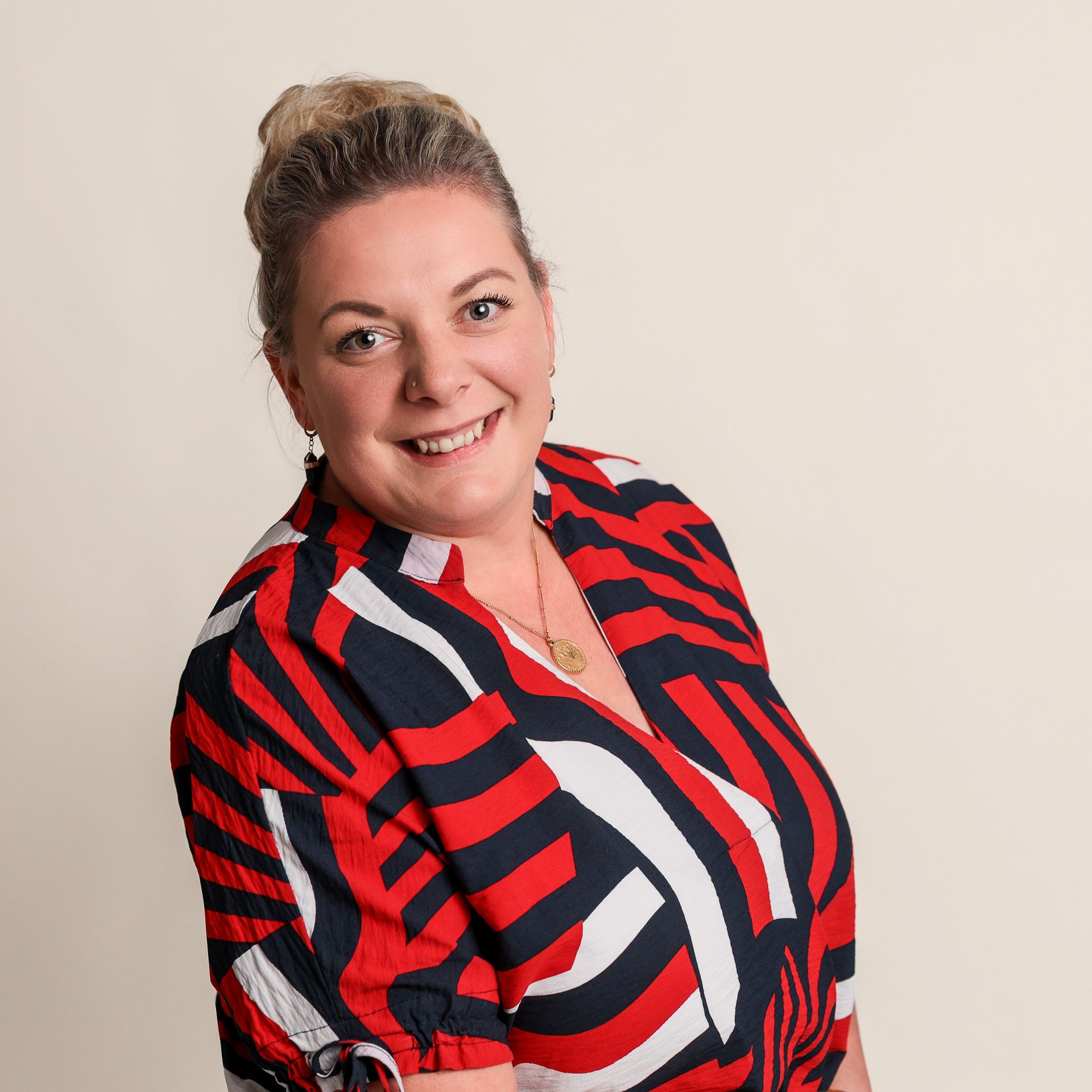 Platzhalterbild mit dem Text „Ihr Bild könnte hier stehen“ und Kontaktinformationen.