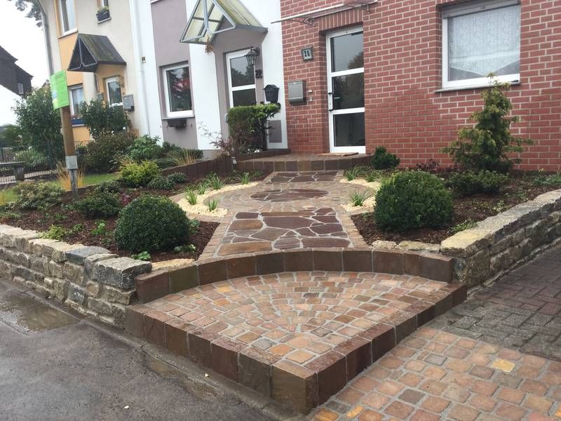Pflasterarbeiten Vorgarten eckig