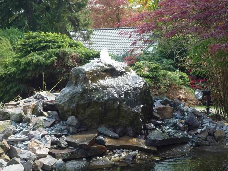 Quelle großer Stein