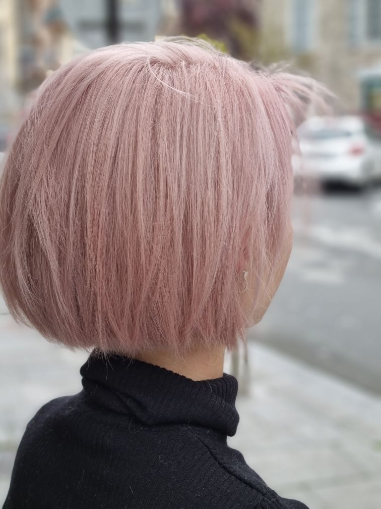 Coupe courte rose
