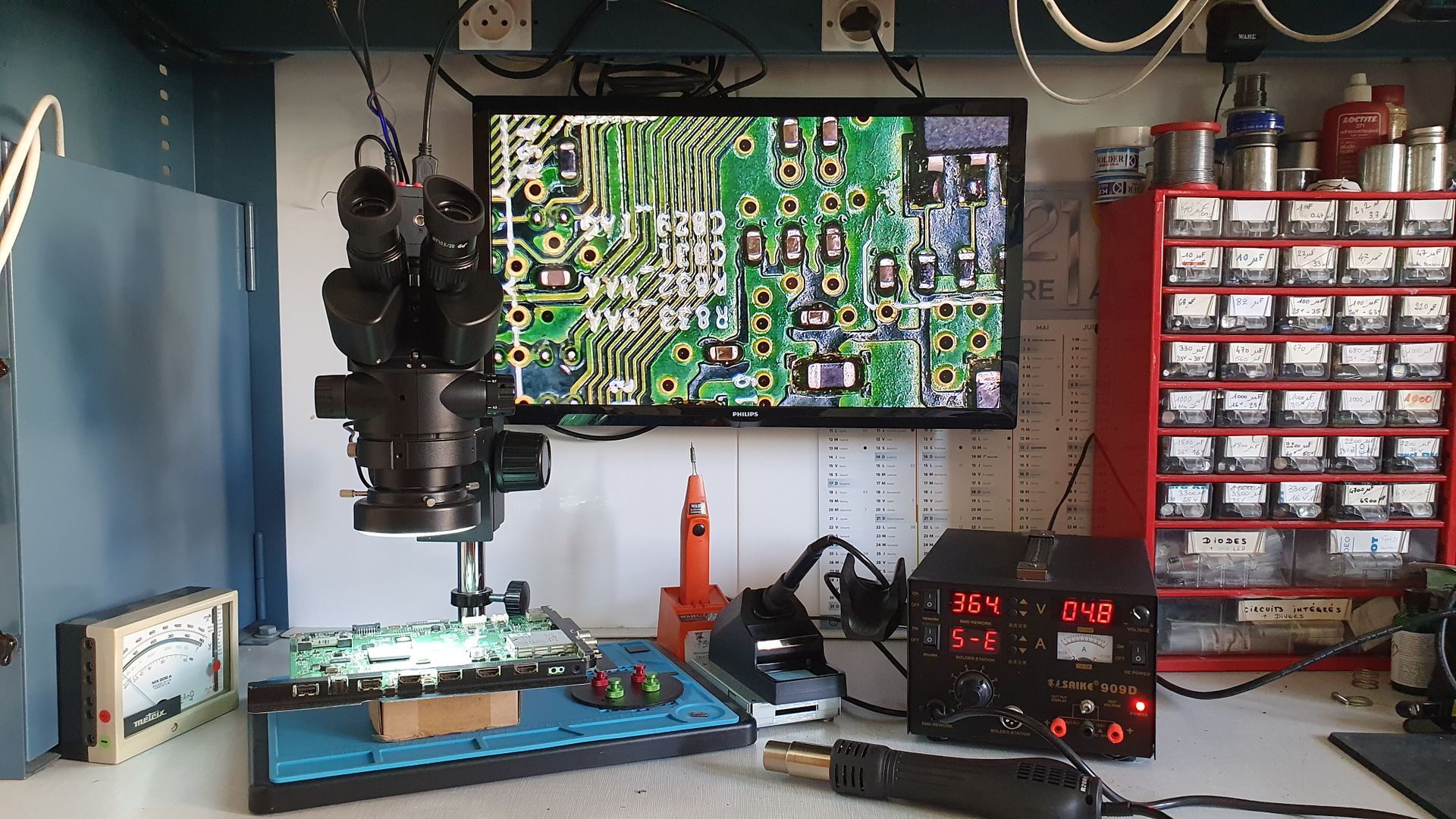 Écran agrandissant une carte électronique