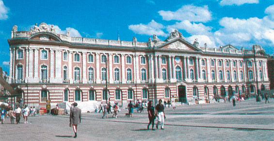 Le Camping de la Bouriette à Toulouse est à proximité du Capitole